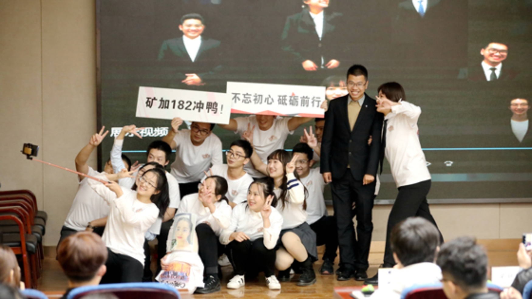 f8b84bc54d4c44b6b66ef17c5c5f05ee.png f8b84bc54d4c44b6b66ef17c5c5f05ee.png