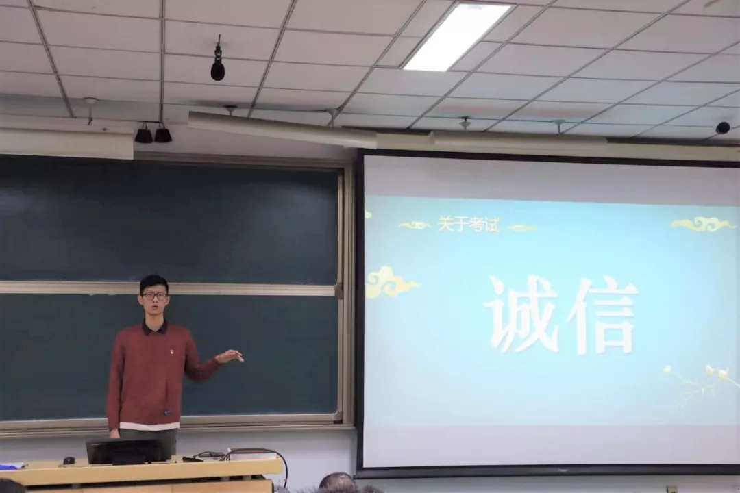 938b2bd1173e4f5d808bf40d142dc4d1.png 938b2bd1173e4f5d808bf40d142dc4d1.png